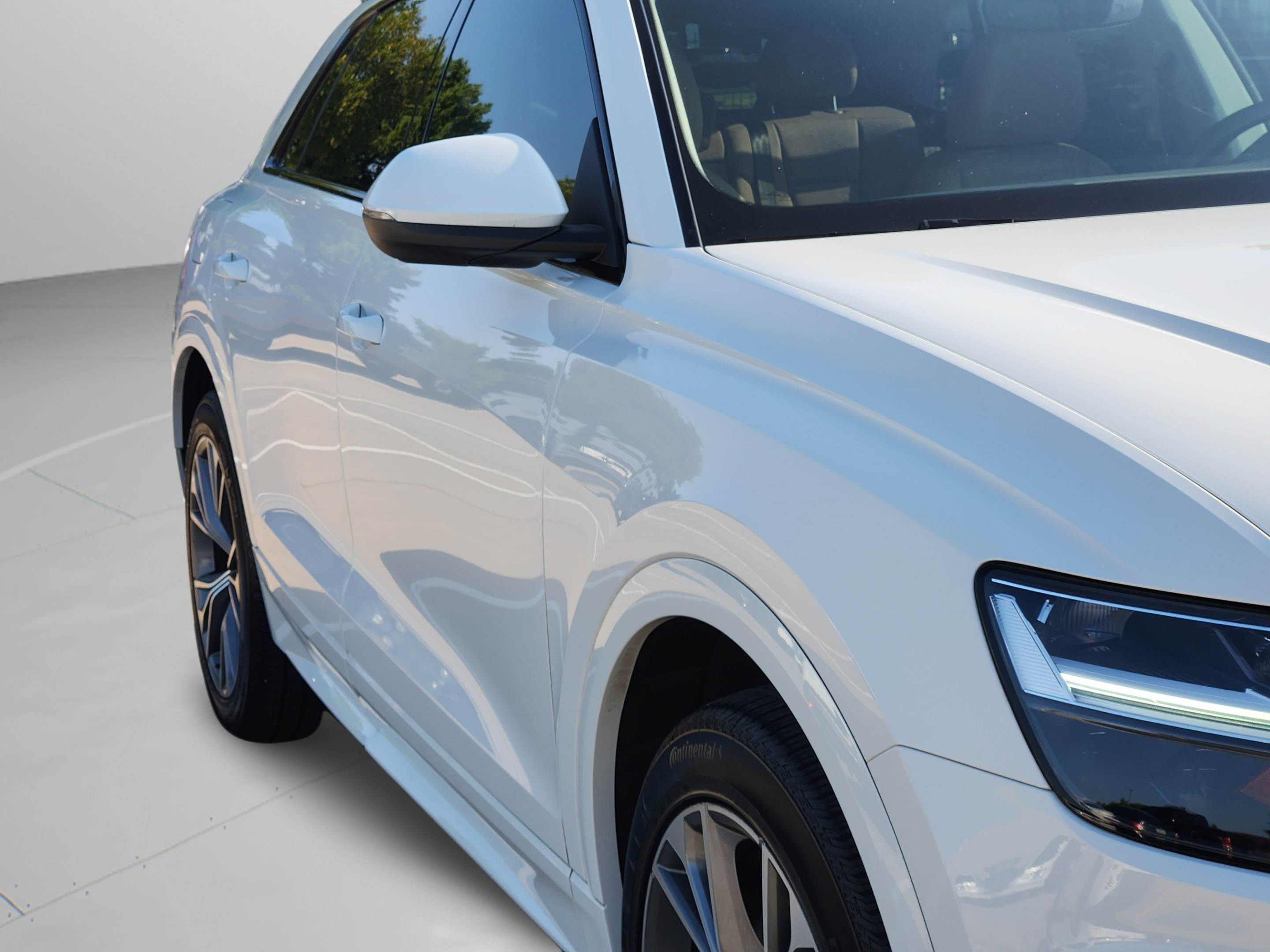 Used 2021 Audi Q8 Premium w/ Black Optic Package AWD/4WD image 40