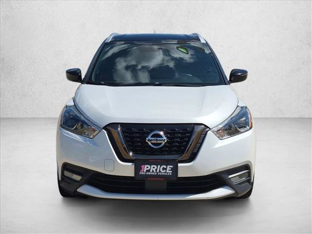Used 2020 Nissan Kicks SR w/ SR Premium Package FWD image 2