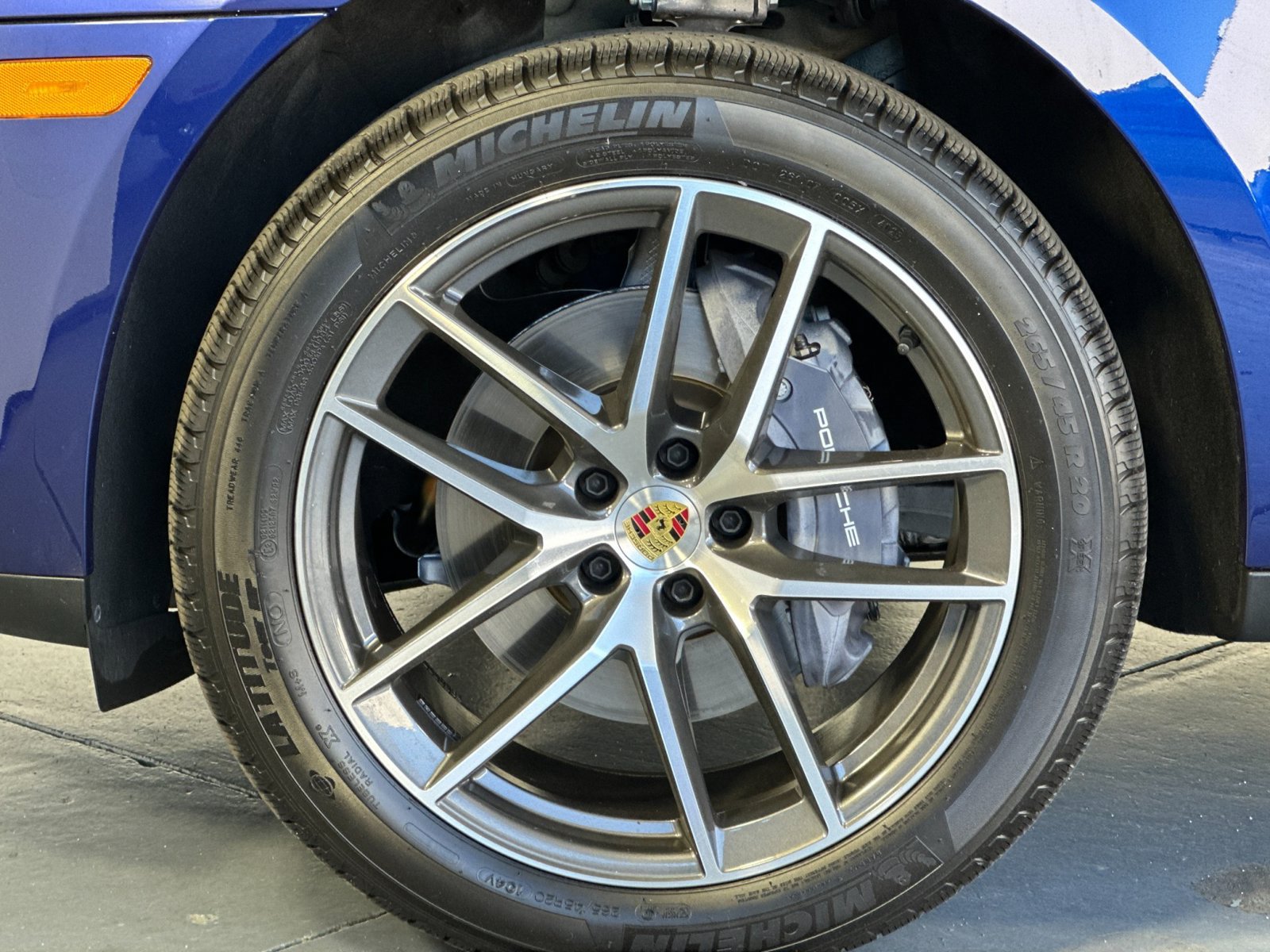Certified 2026 Porsche Macan AWD/4WD image 33