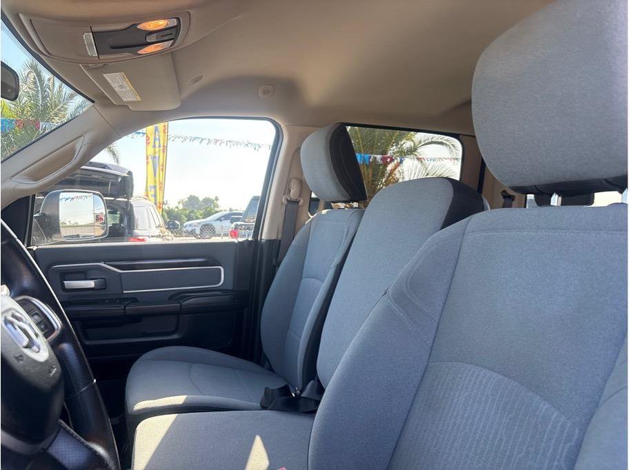 Used 2019 RAM 3500 Big Horn RWD image 9
