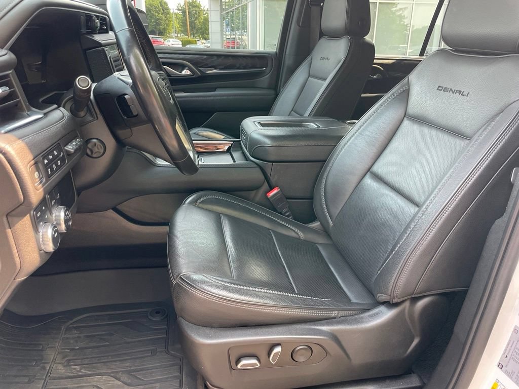 Used 2022 GMC Yukon Denali AWD/4WD image 6