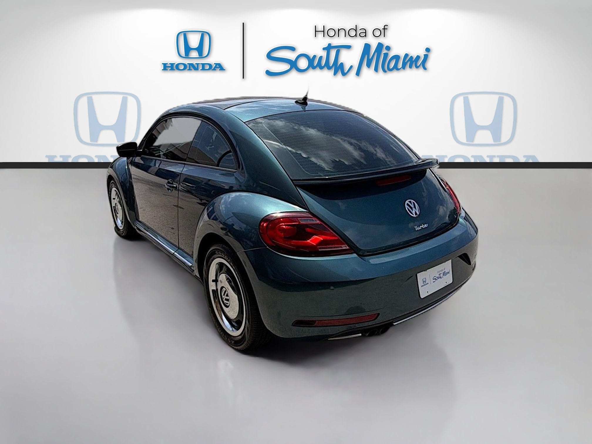Used 2018 Volkswagen Beetle 2.0T Coast FWD image 5