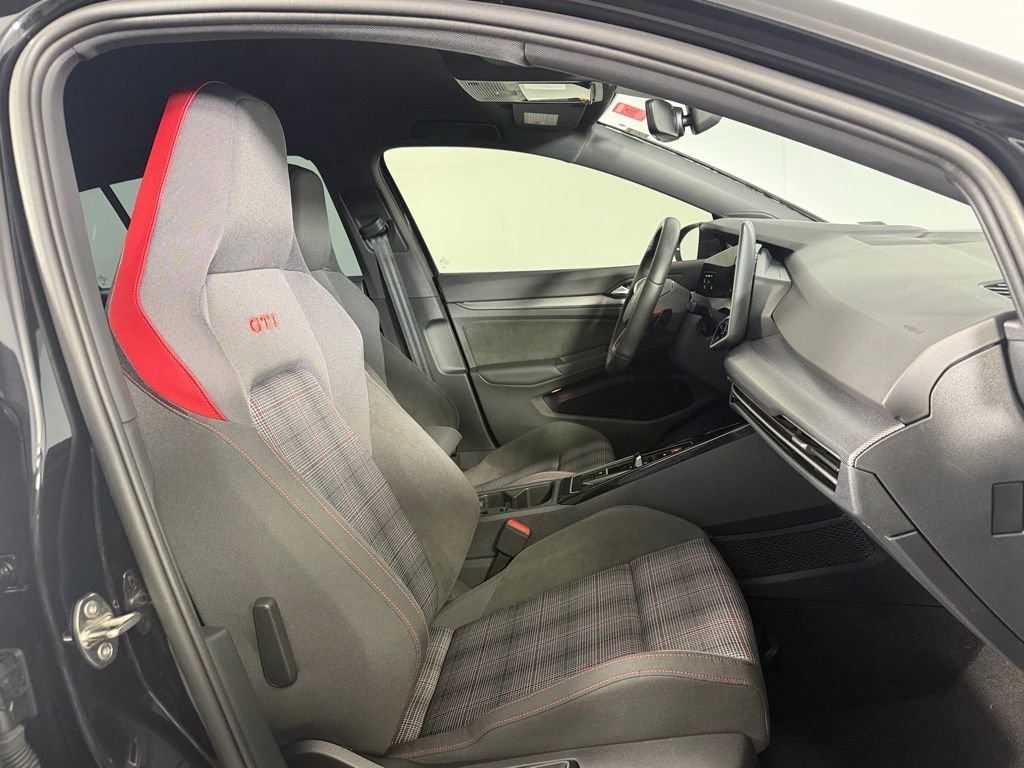 Used 2025 Volkswagen GTI S image 29