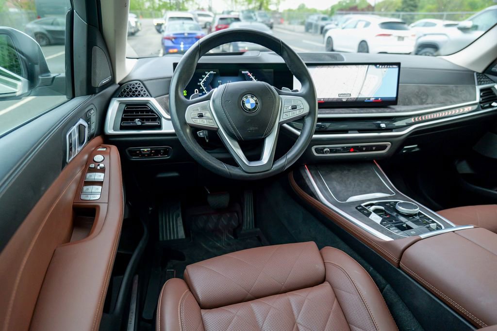 Used 2023 BMW X7 xDrive40i w/ Premium Package AWD/4WD image 43
