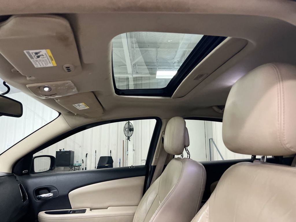 Used 2013 Chrysler 200 Limited w/ Sun/Sound Group FWD image 21