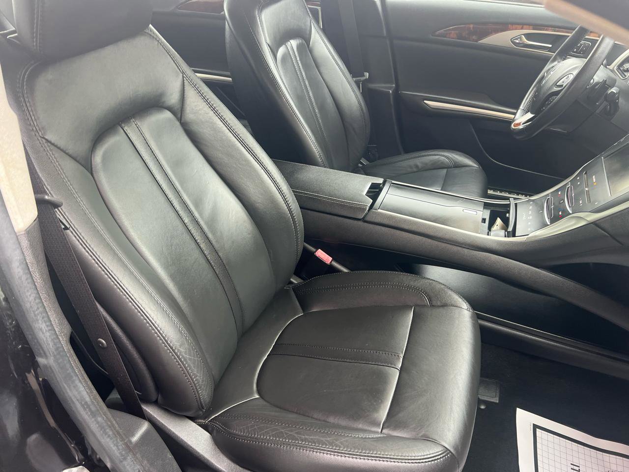 Used 2013 Lincoln MKZ FWD image 18