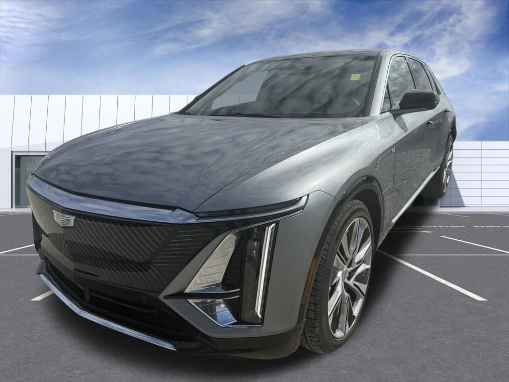 Certified 2024 Cadillac Lyriq Luxury w/ LPO, Floor Liner Package image 6