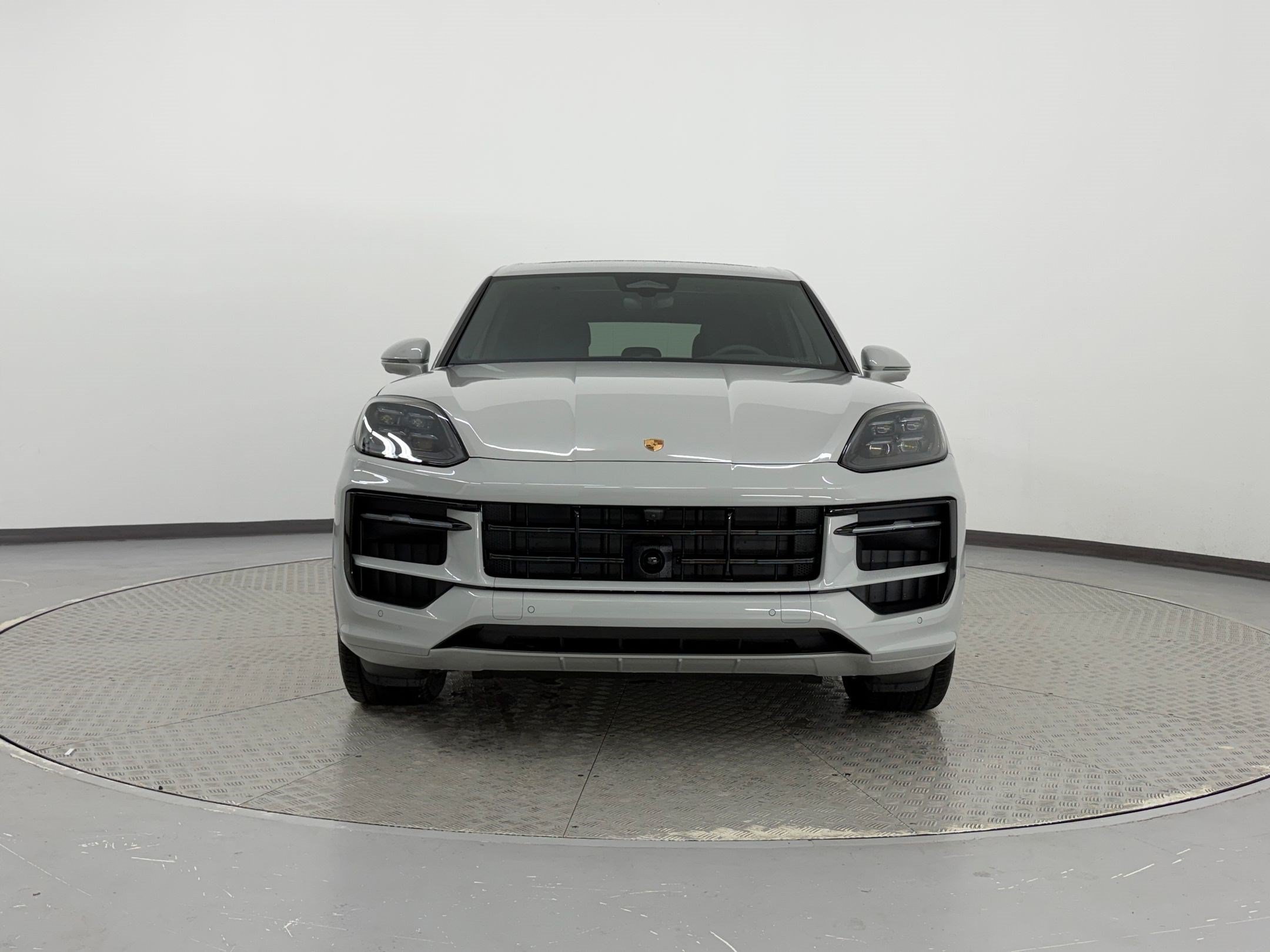 New 2026 Porsche Cayenne GTS AWD/4WD image 6