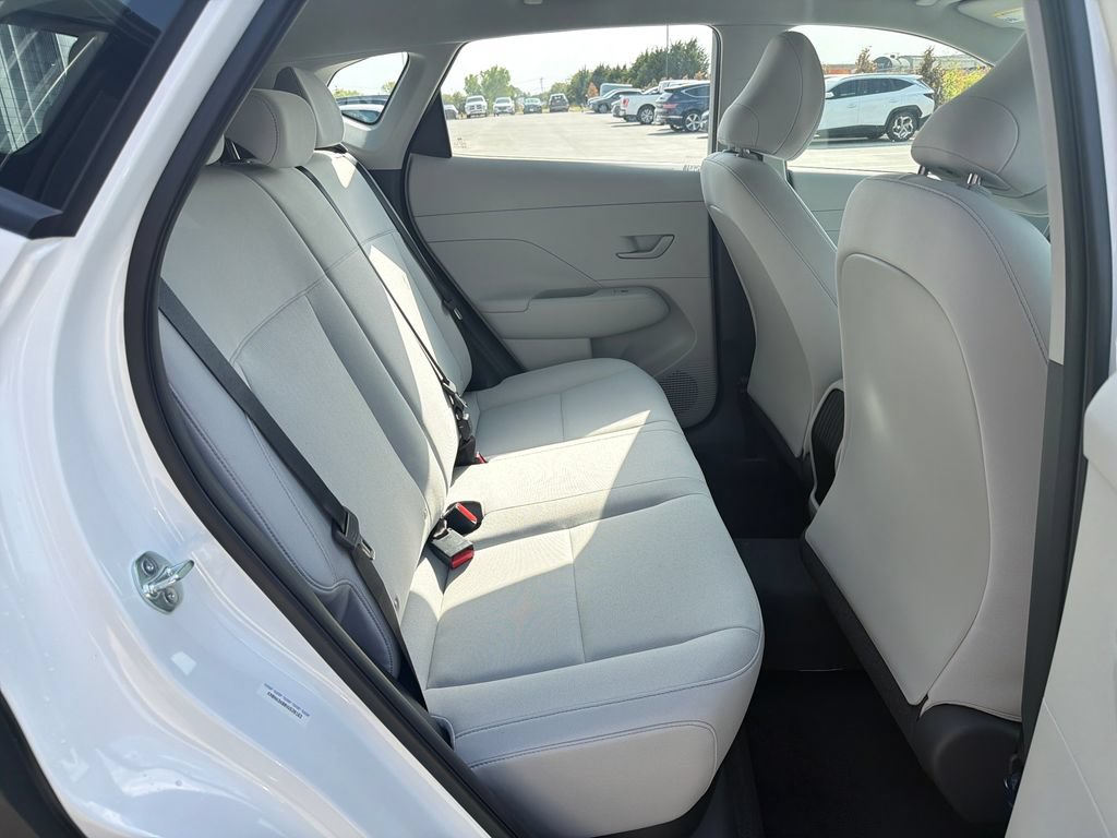 New 2027 Hyundai Kona SE FWD image 34