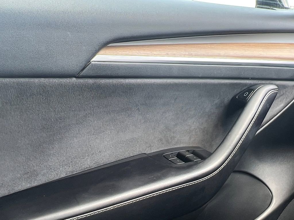 Used 2023 Tesla Model 3 Standard Range RWD image 25