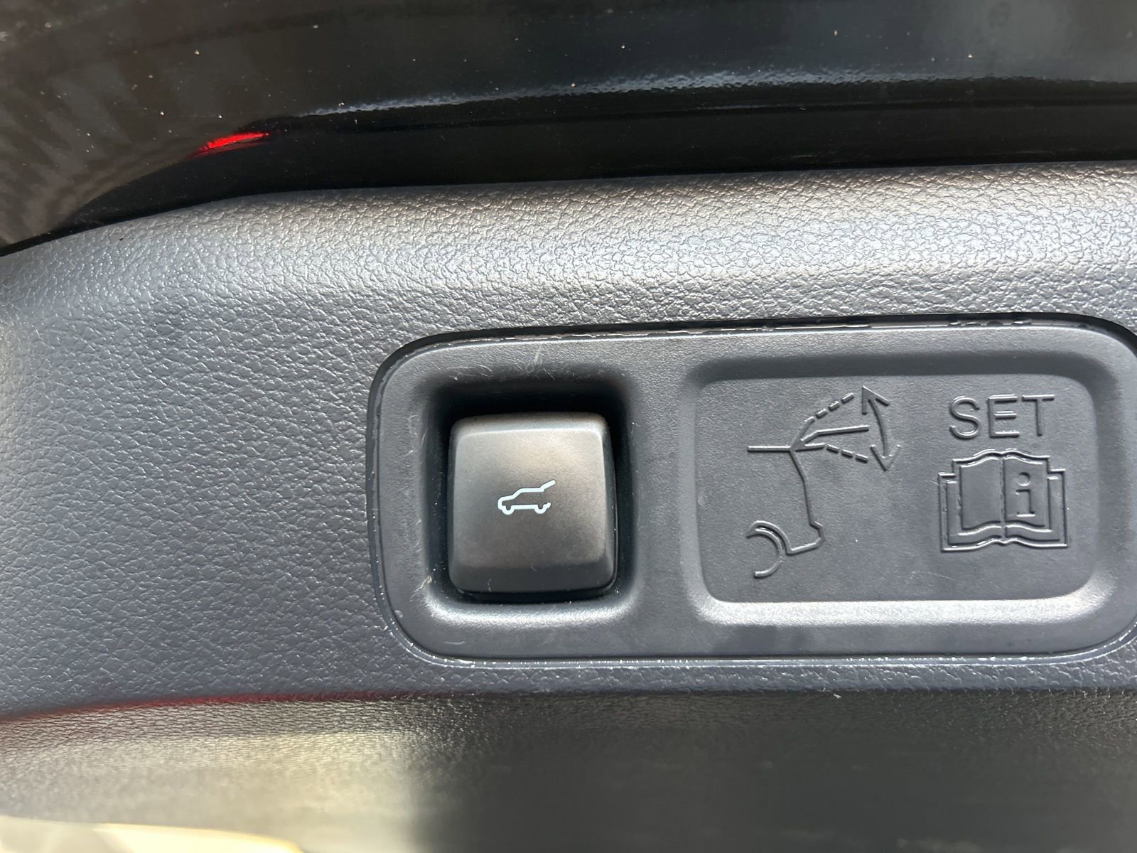 Used 2024 Ford Expedition Max Limited image 13