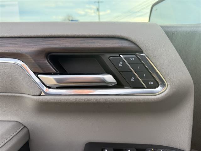 Used 2024 GMC Sierra 1500 SLT w/ SLT Premium Plus Package image 35