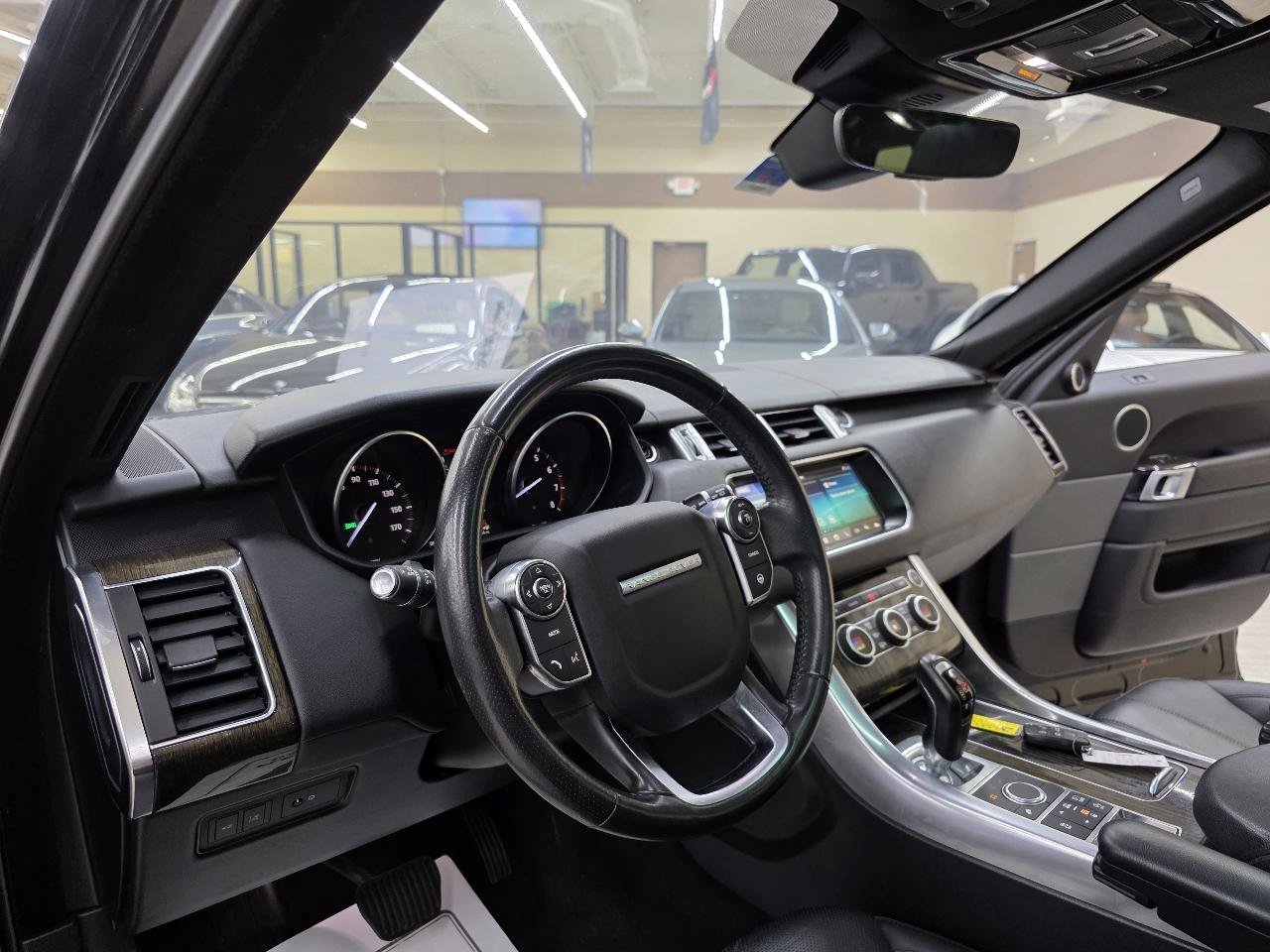 Used 2017 Land Rover Range Rover Sport SE AWD/4WD image 20