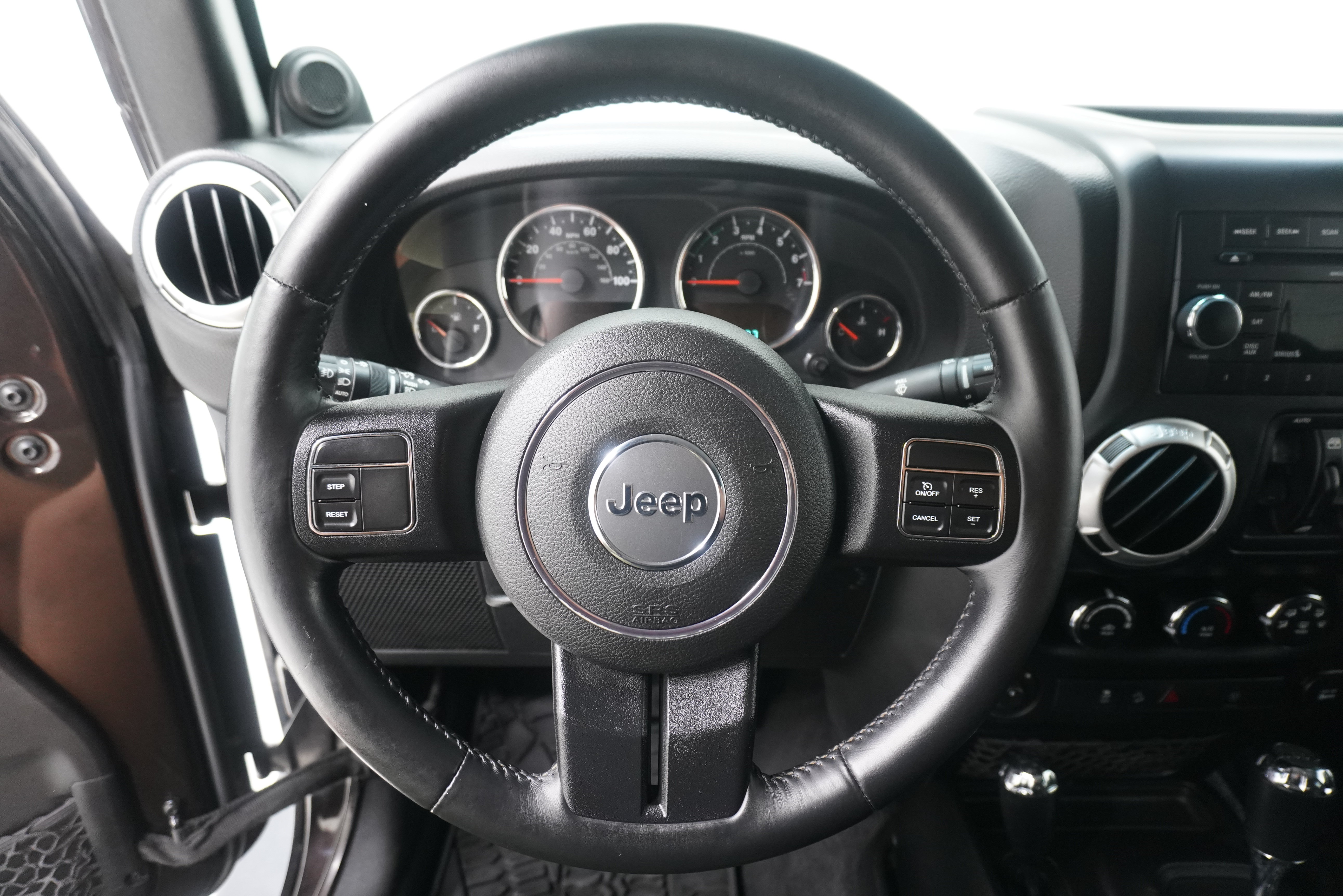 Used 2013 Jeep Wrangler Unlimited Sahara AWD/4WD image 19