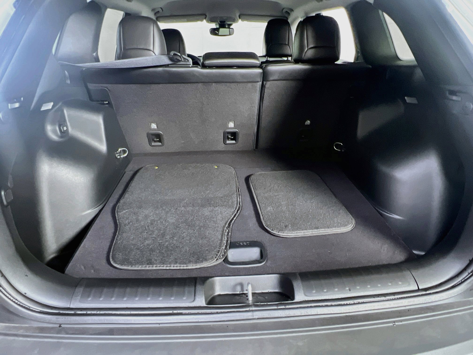 Used 2022 Jeep Cherokee Trailhawk w/ Trailer Tow Group image 23