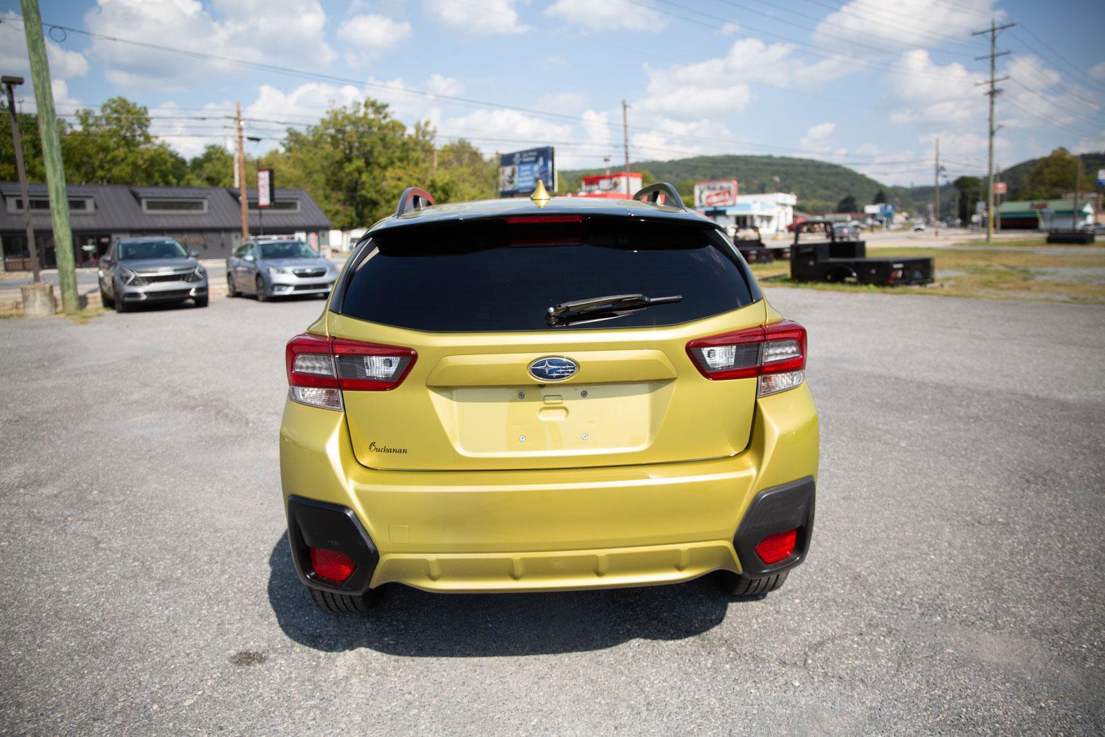 Used 2022 Subaru Crosstrek 2.0i Premium image 4