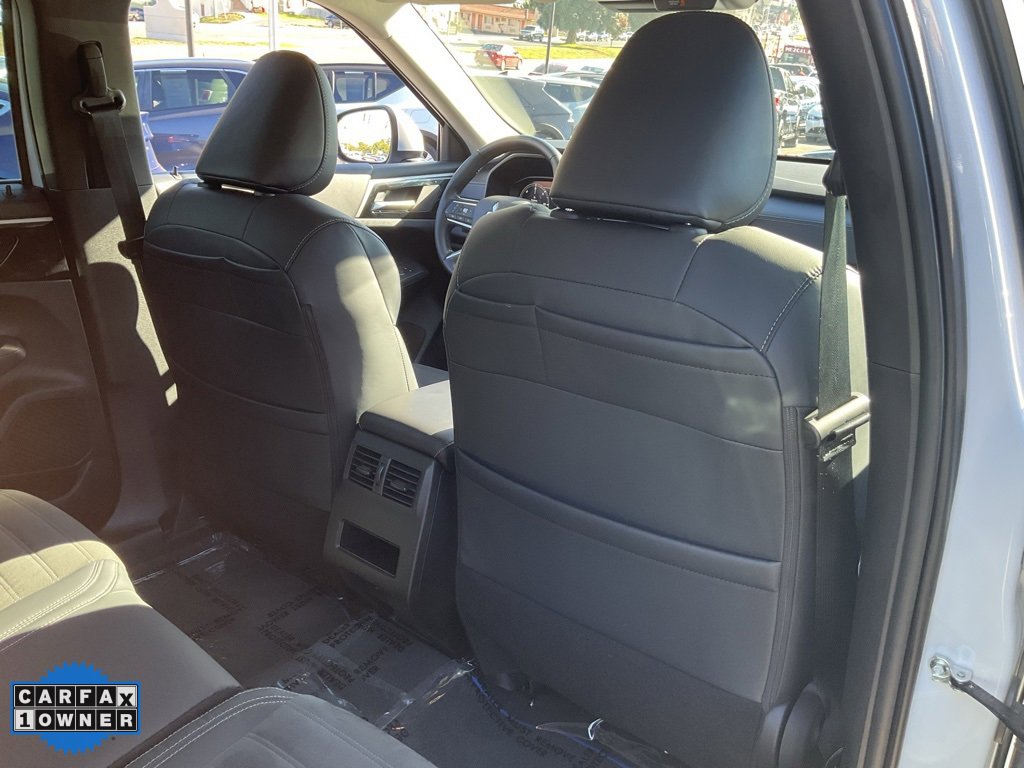 Used 2023 Mitsubishi Outlander SE image 58