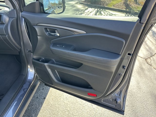 Used 2020 Honda Ridgeline RTL image 17