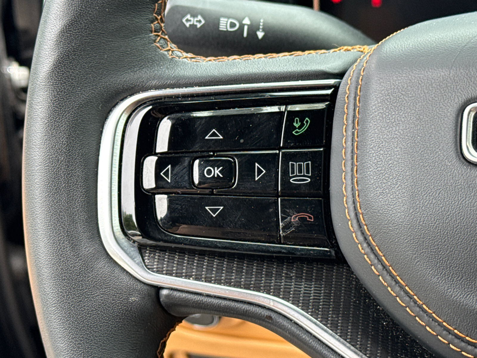 Certified 2025 Jeep Grand Wagoneer L Series III w/ Quick Order Packagew 28T AWD/4WD image 24