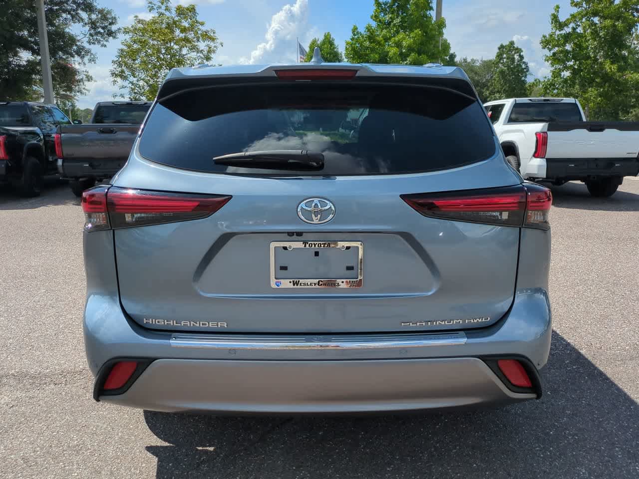 Certified 2024 Toyota Highlander Platinum AWD/4WD image 5