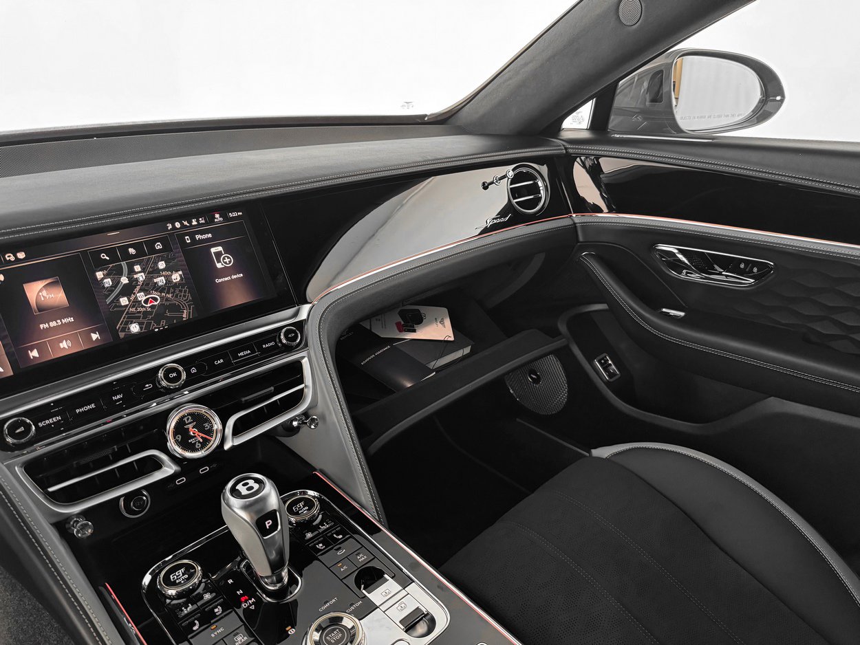 New 2025 Bentley Flying Spur Plug-In Hybrid AWD/4WD image 21