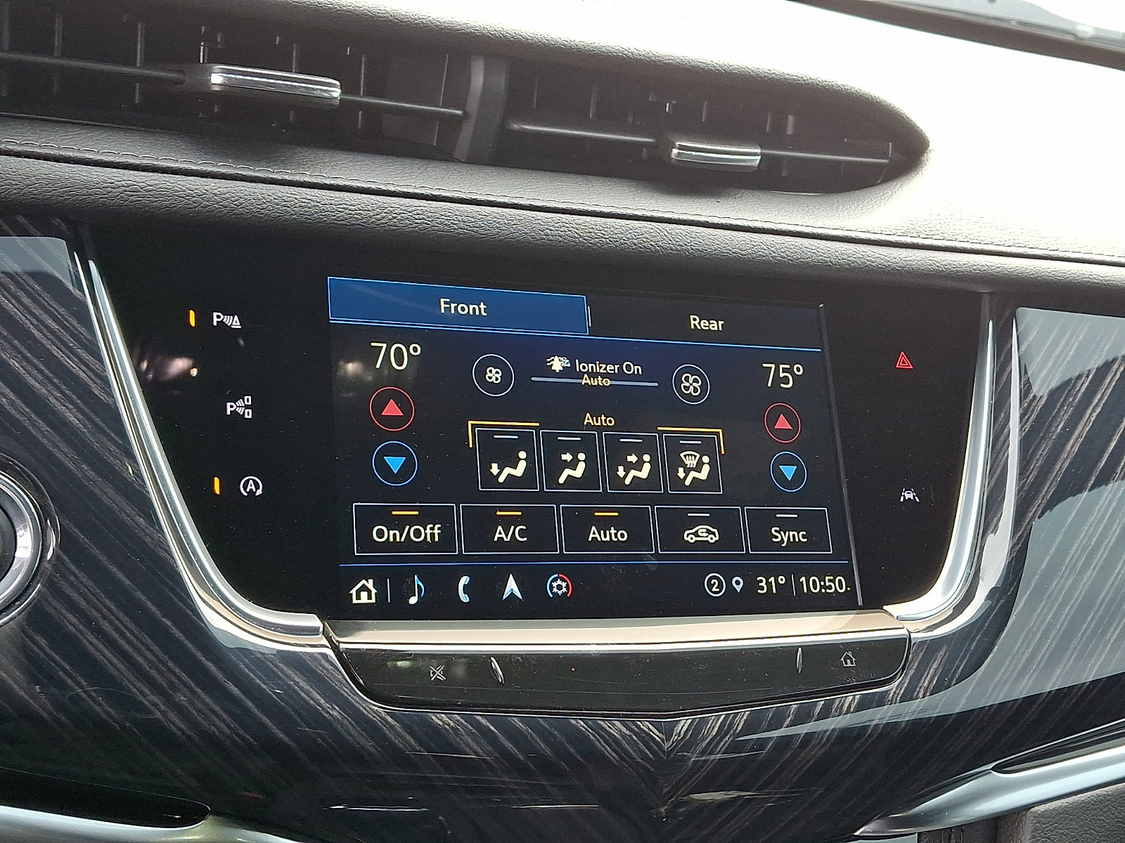 Used 2024 Cadillac XT6 Premium Luxury w/ Technology Package image 20