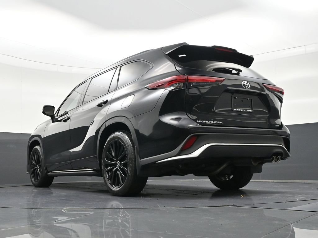 Used 2024 Toyota Highlander XSE image 30