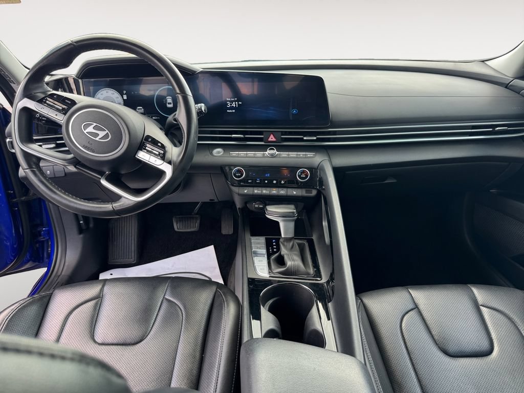Used 2024 Hyundai Elantra Limited FWD image 10