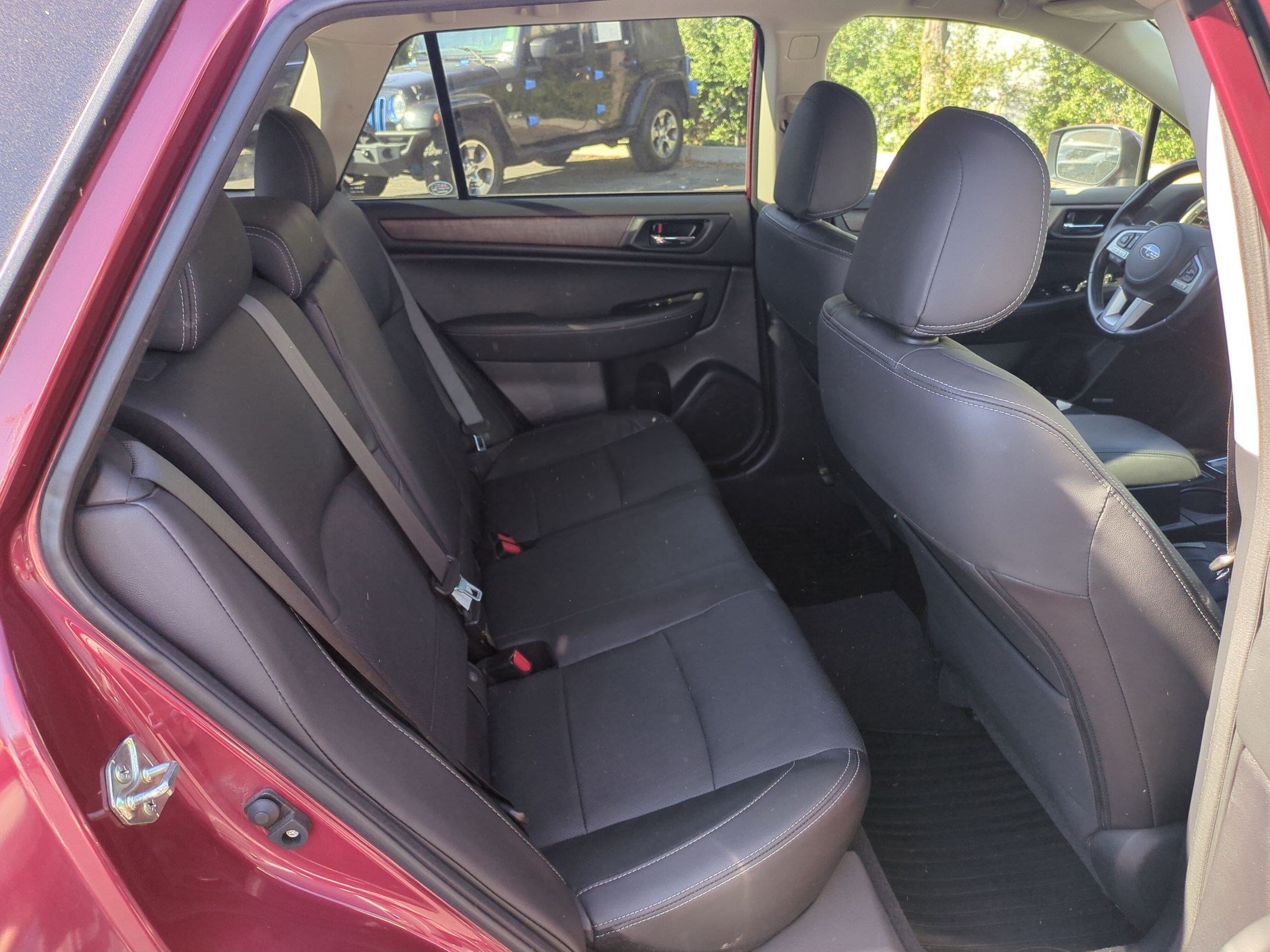 Used 2017 Subaru Outback 2.5i Limited AWD/4WD image 29