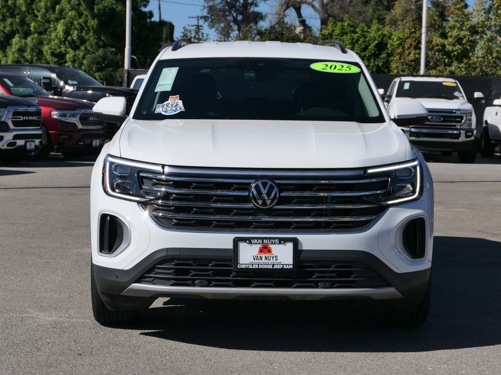 Used 2025 Volkswagen Atlas SE image 7