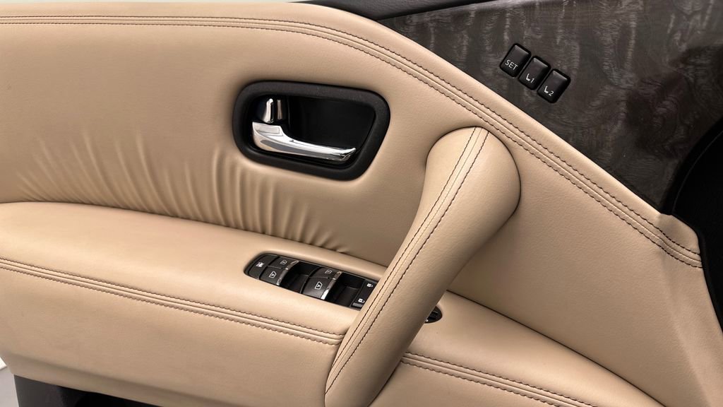 Certified 2024 Nissan Armada Platinum w/ Captain's Chairs Package image 19