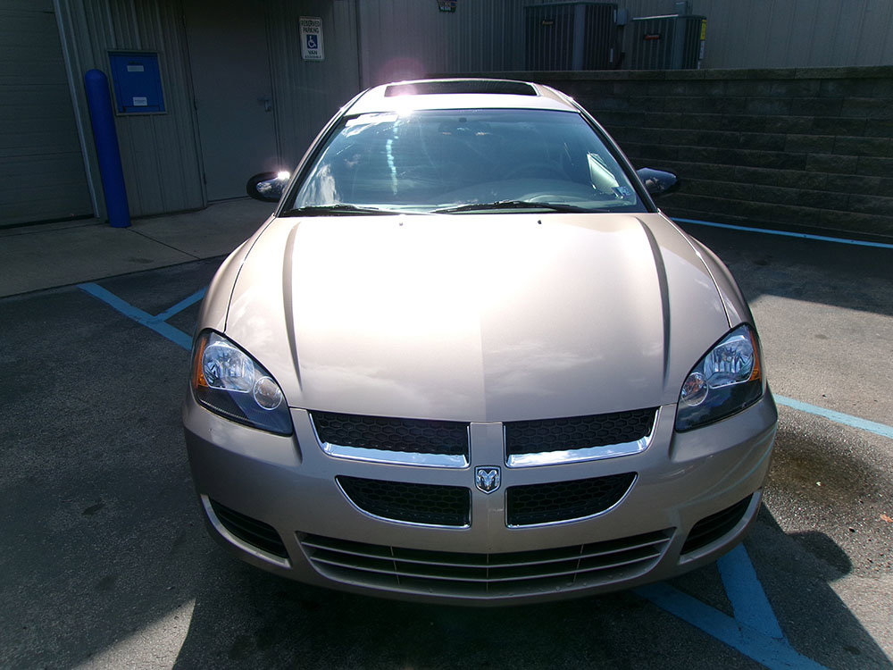 Used 2003 Dodge Stratus SE image 2
