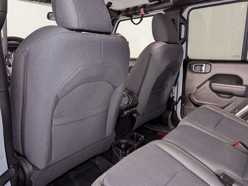 Used 2024 Jeep Gladiator Sport AWD/4WD image 42