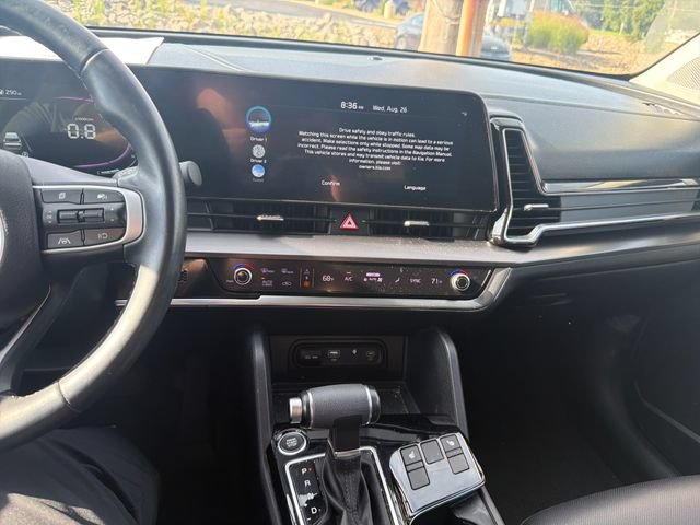 Used 2024 Kia Sportage EX AWD/4WD image 18