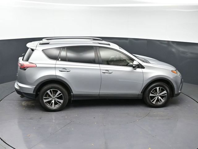 Used 2018 Toyota RAV4 XLE image 28