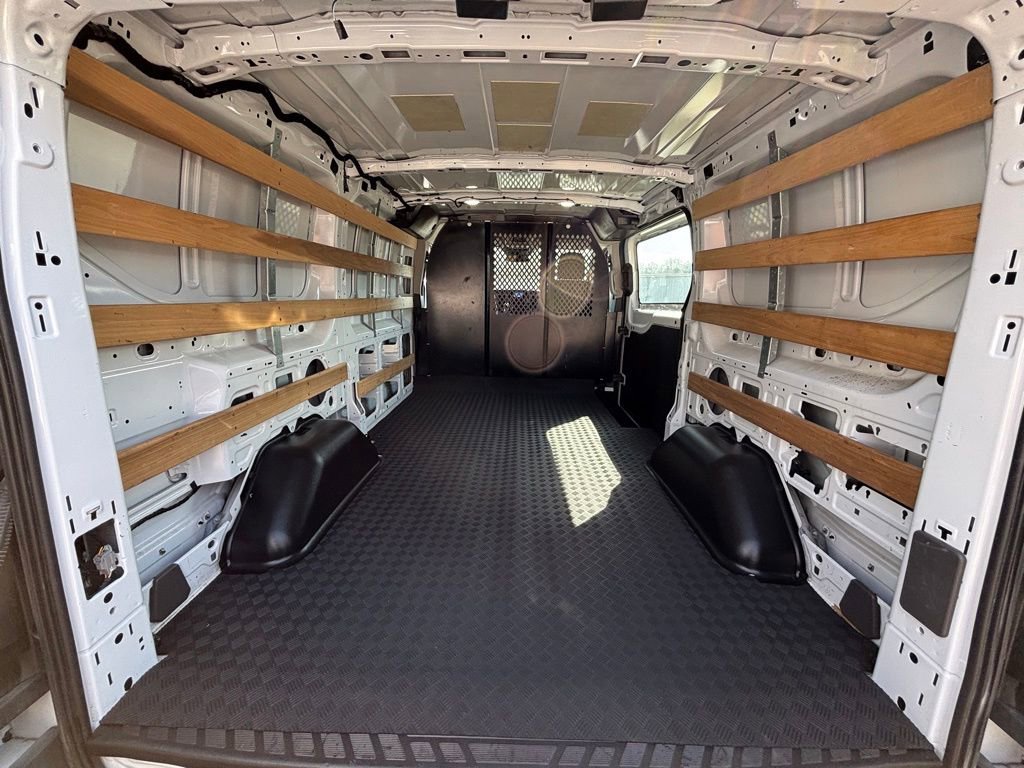 Used 2024 Ford Transit 250 Low Roof w/ Exterior Upgrade Package image 20