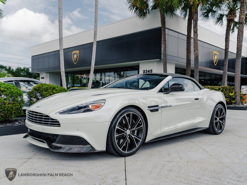 Used 2014 Aston Martin Vanquish Volante RWD image 2