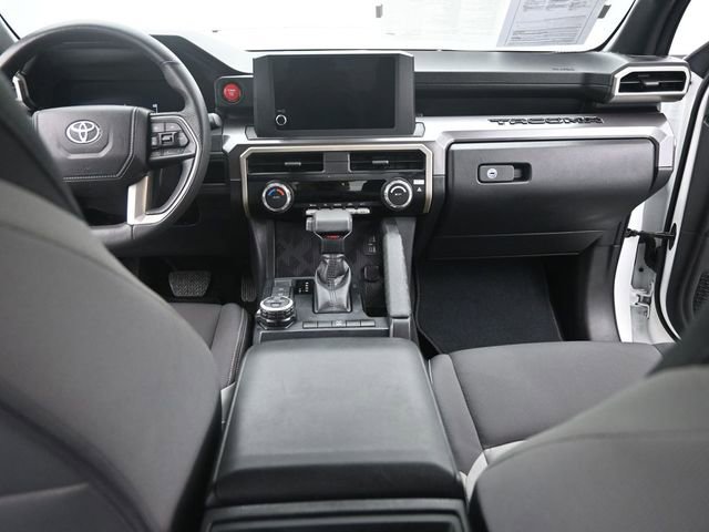 Used 2025 Toyota Tacoma TRD Off-Road AWD/4WD image 24
