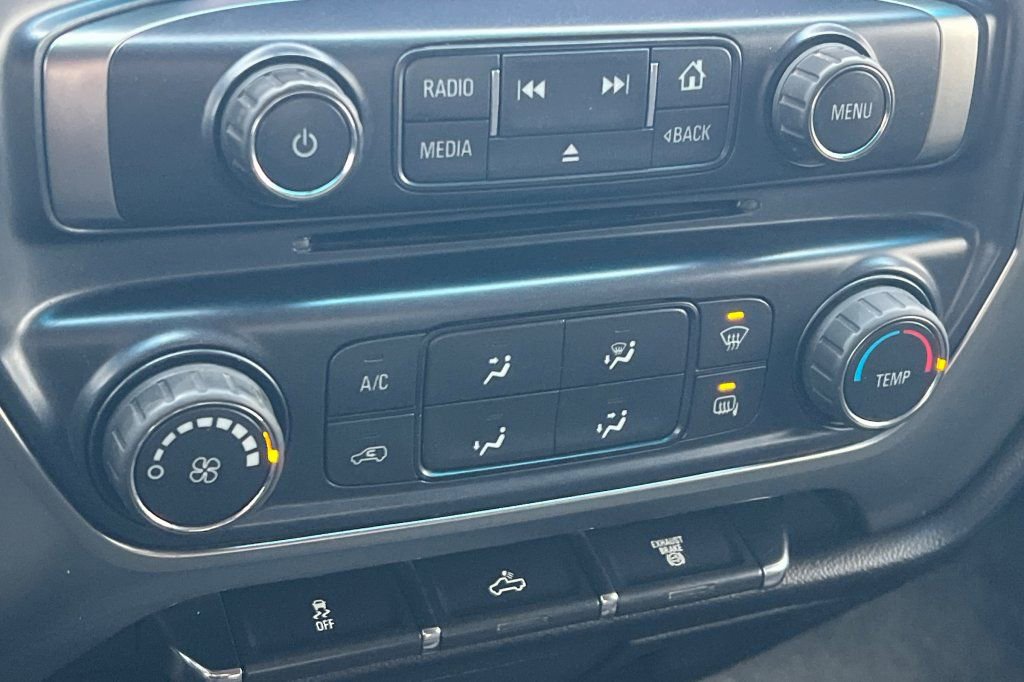 Used 2017 Chevrolet Silverado 3500 LT image 16