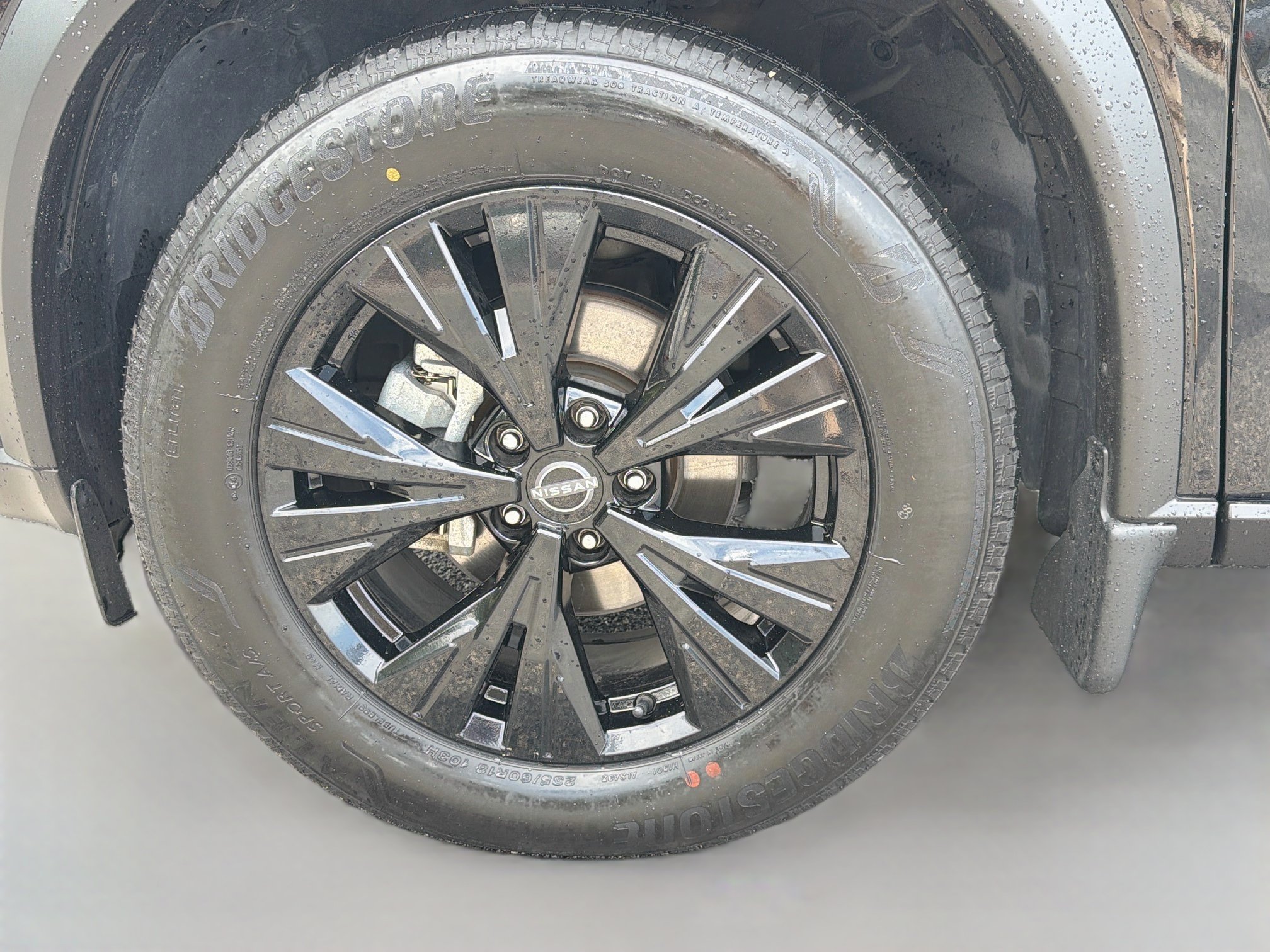 Used 2023 Nissan Rogue SV w/ SV Premium B Package FWD image 43