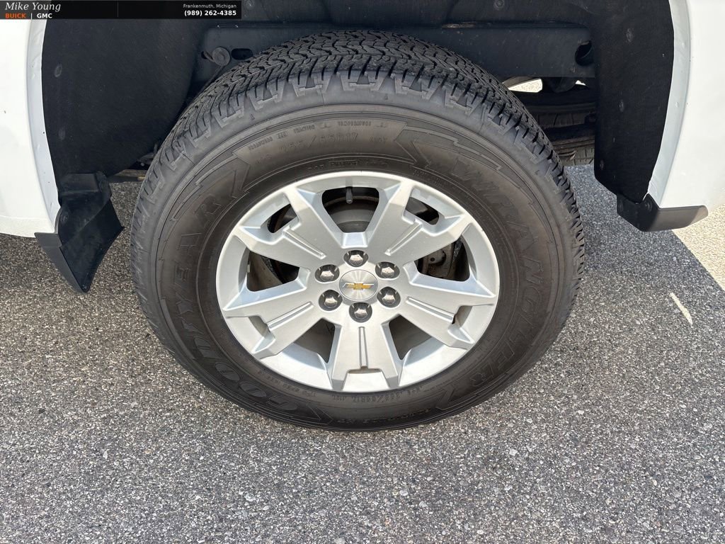 Used 2020 Chevrolet Colorado LT w/ Safety Package RWD image 9
