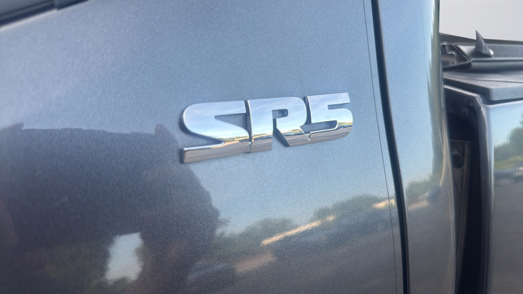 Used 2021 Toyota Tacoma SR5 RWD image 37