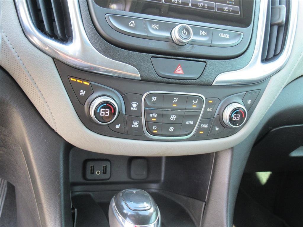 Used 2018 Chevrolet Equinox Premier image 23
