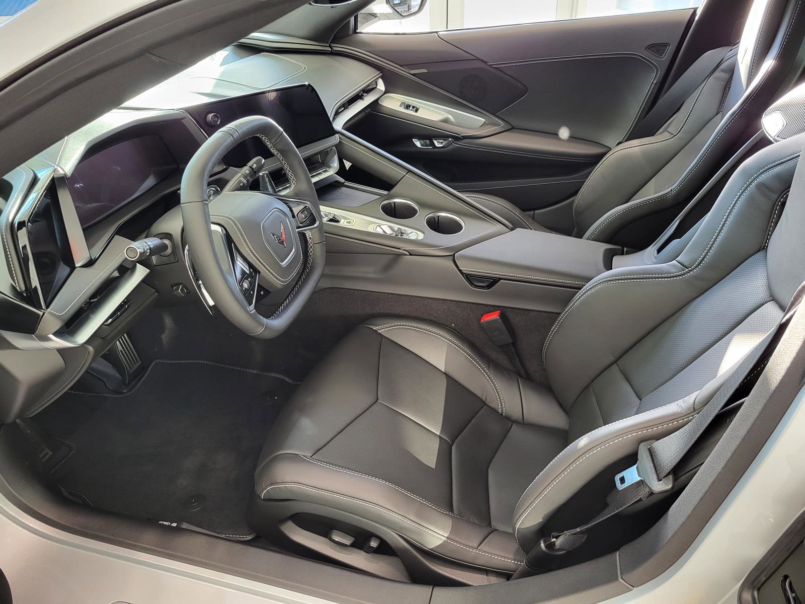 New 2026 Chevrolet Corvette Stingray Coupe w/ Z51 Performance Package image 13