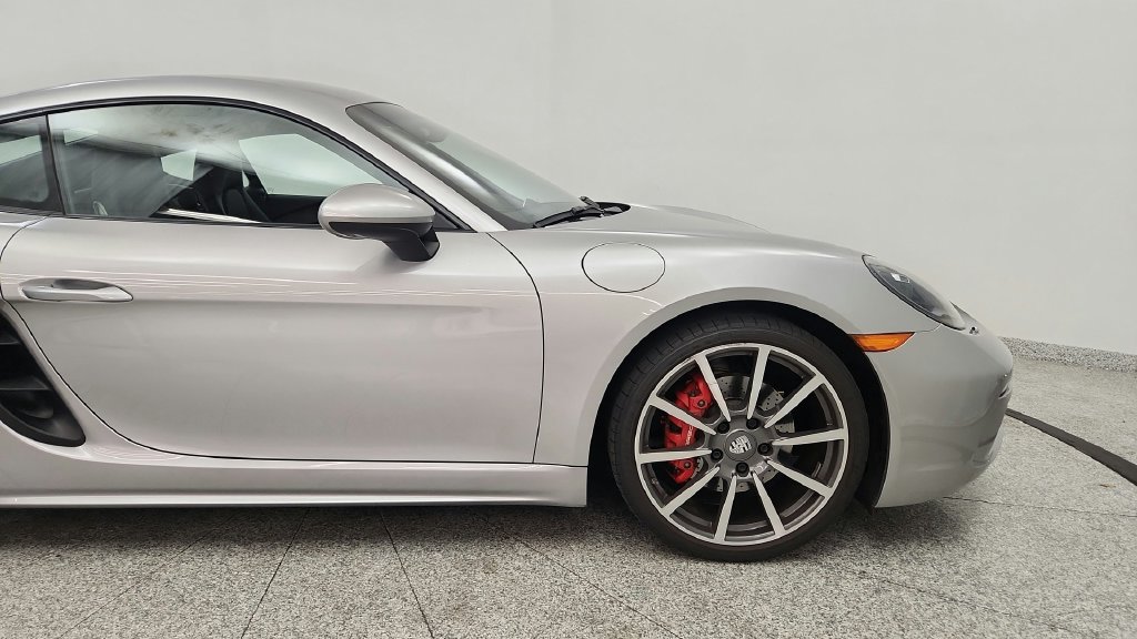 Used 2019 Porsche 718 Cayman S RWD image 15