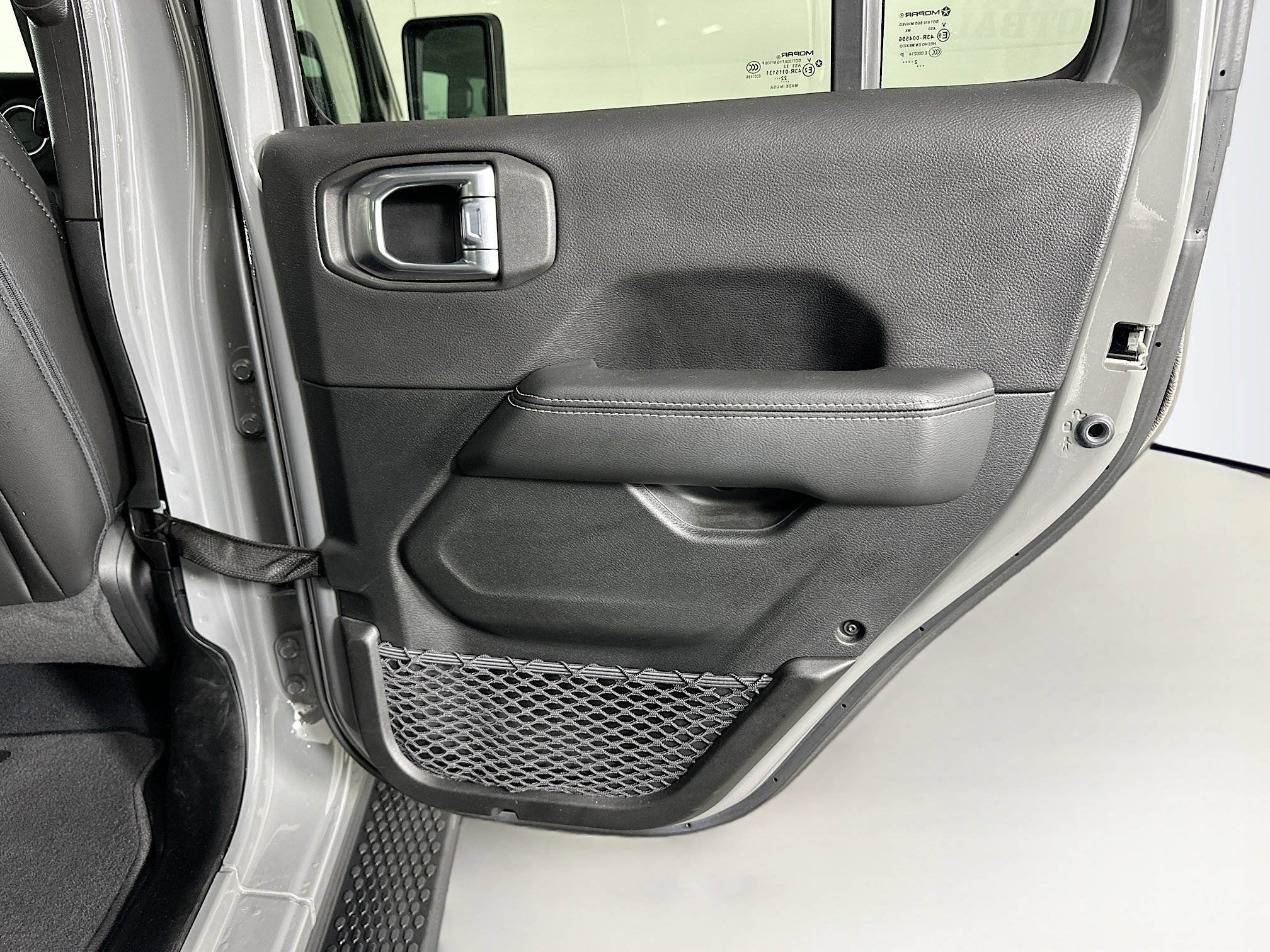 Used 2023 Jeep Wrangler Sahara w/ Cold Weather Group image 29