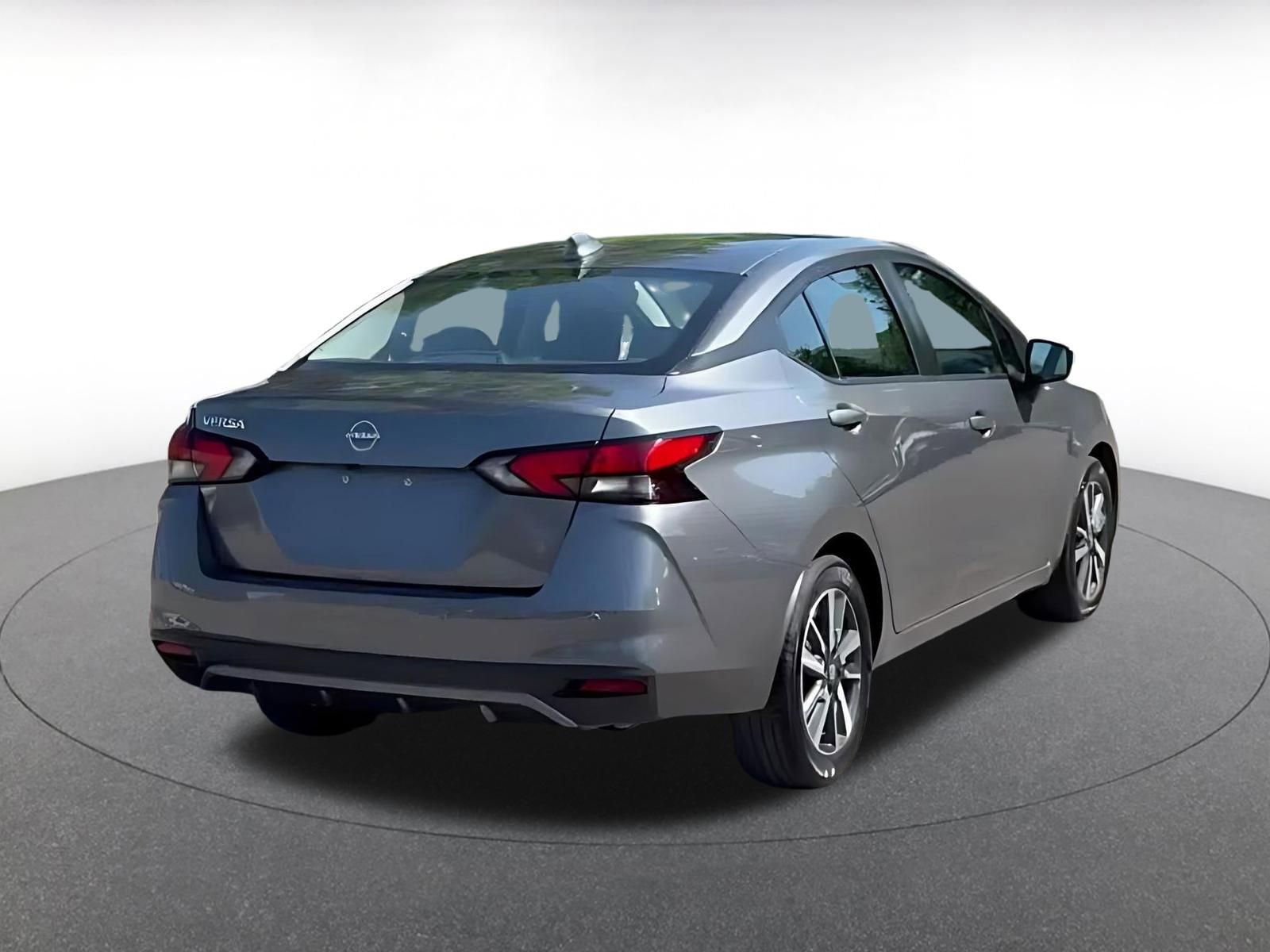 Used 2025 Nissan Versa SV FWD image 14
