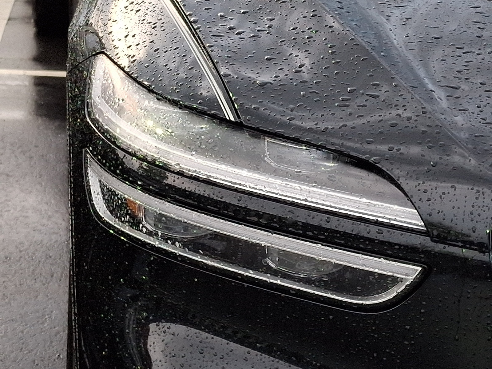 Used 2023 Genesis GV70 2.5T w/ Advanced Package AWD/4WD image 9