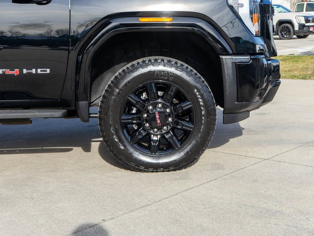 Used 2025 GMC Sierra 3500 AT4 w/ Technology Package image 38