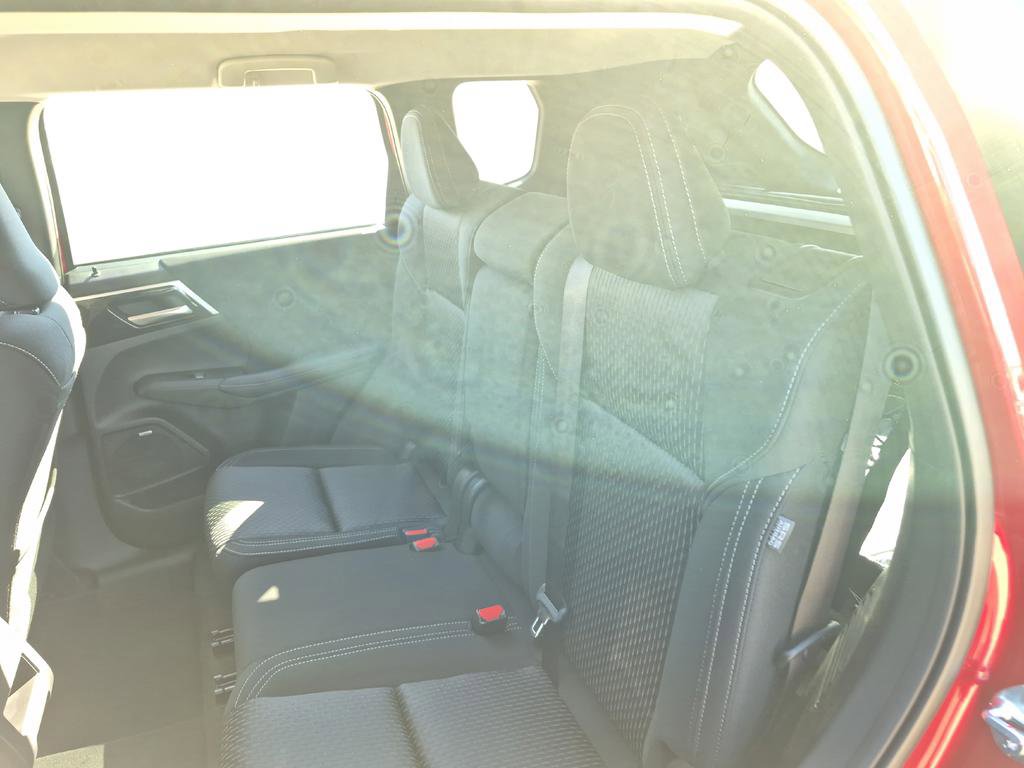New 2026 Mitsubishi Outlander ES FWD image 27